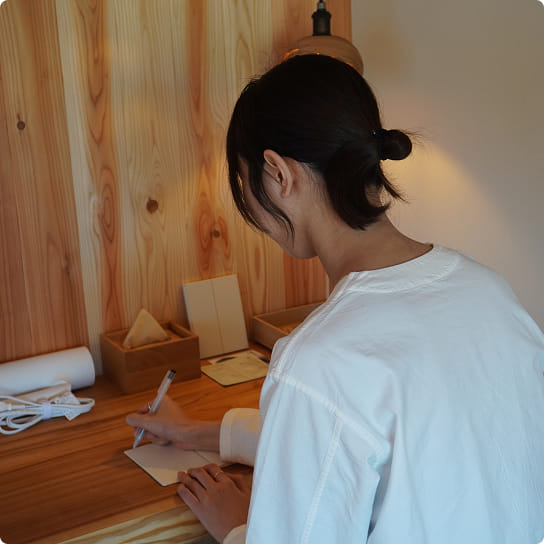 無印良品の商品と歩く自然豊かな吉野山